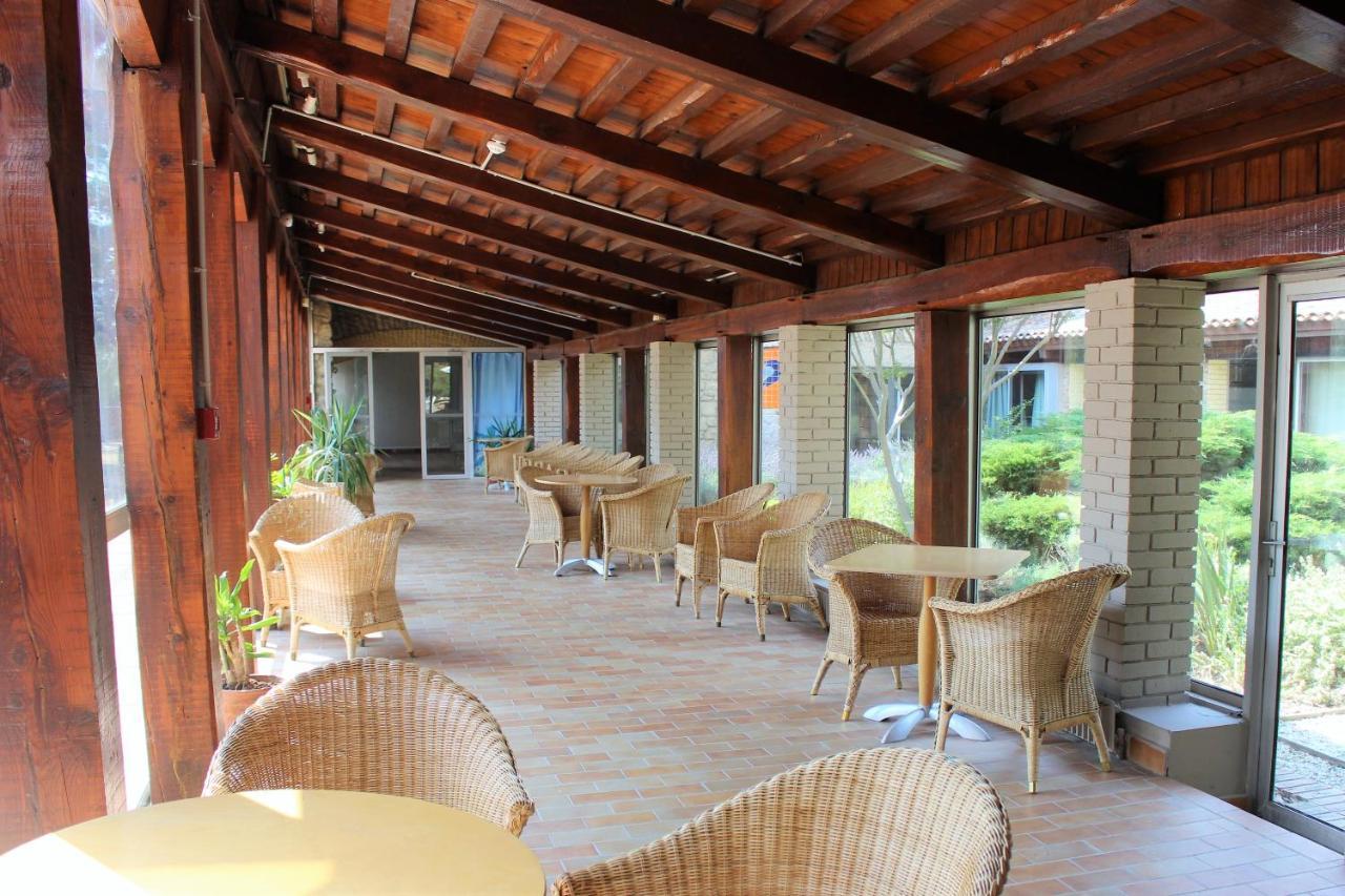 Vacances Bleues Hotel Castel Luberon Apt Dış mekan fotoğraf