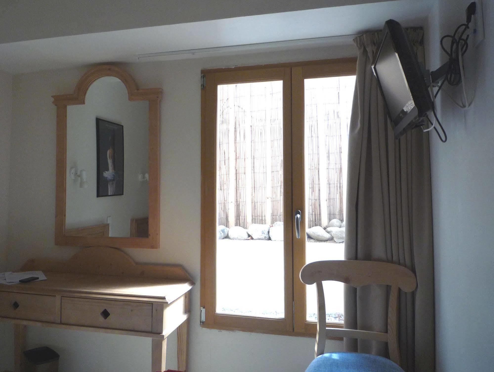 Vacances Bleues Hotel Castel Luberon Apt Dış mekan fotoğraf